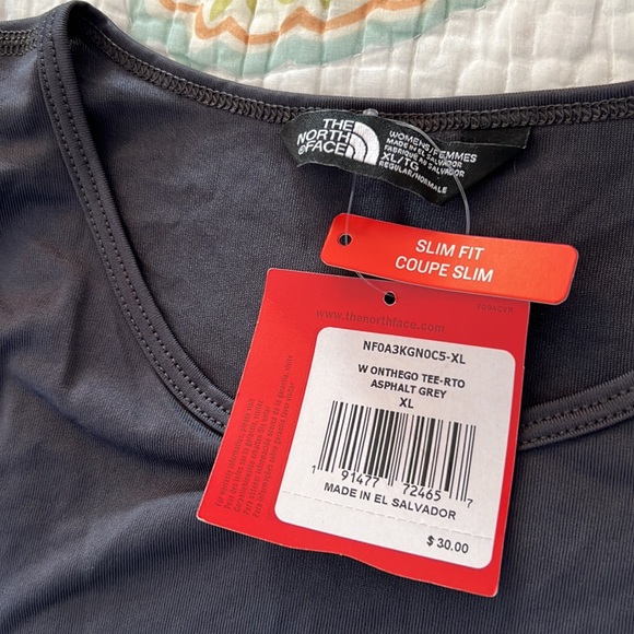 Slim fit north face shirt - Picture 3 of 3